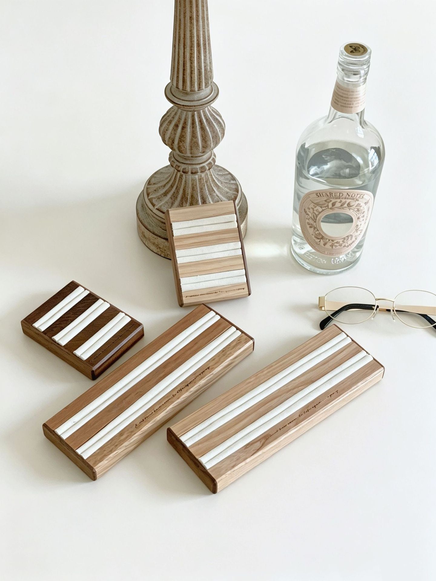 INNIHOME | Sculptural Oak and Walnut Ring & Earring Display