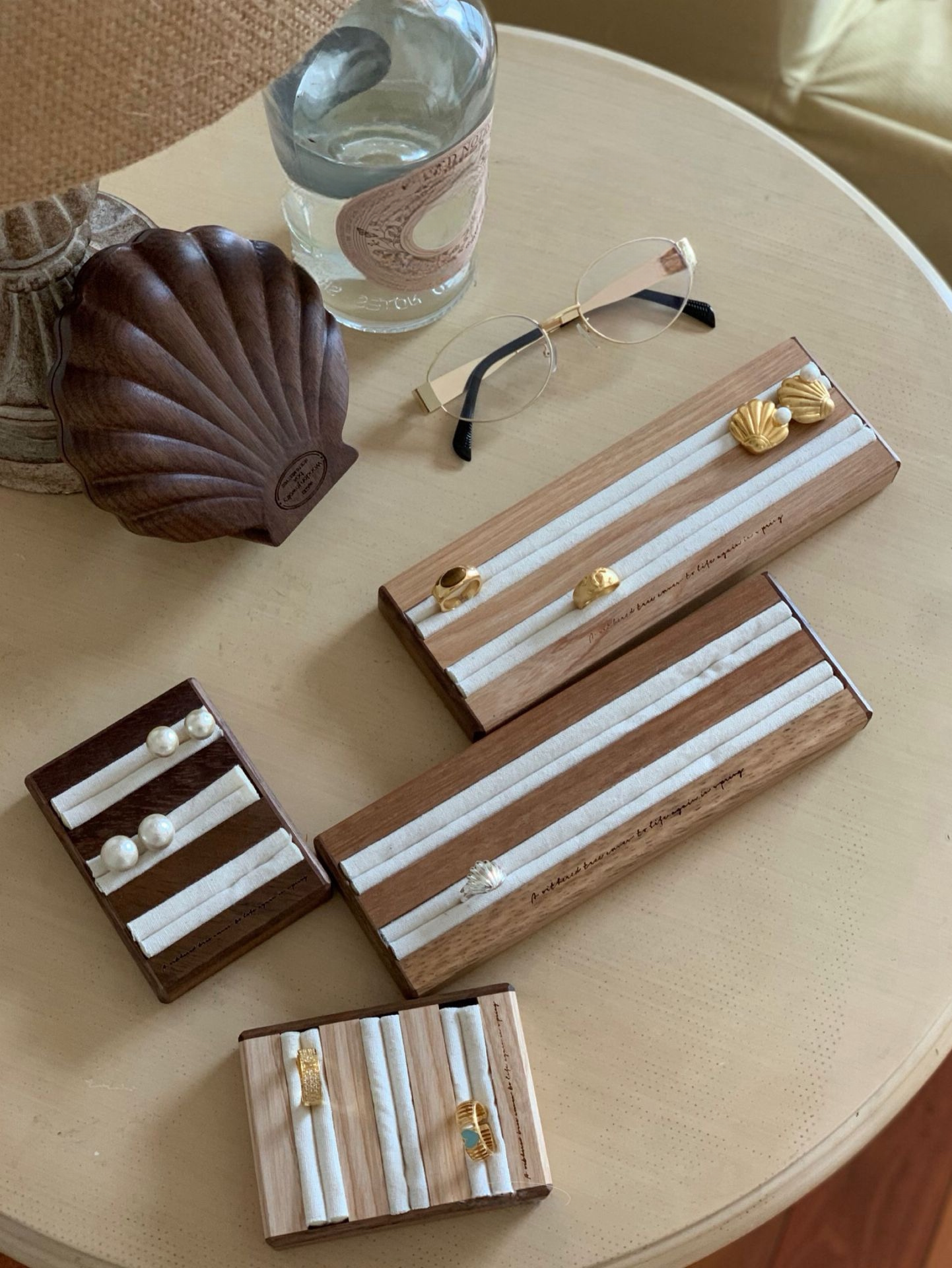 INNIHOME | Sculptural Oak and Walnut Ring & Earring Display